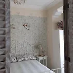 Oda ve Kahvaltı Uria 25
