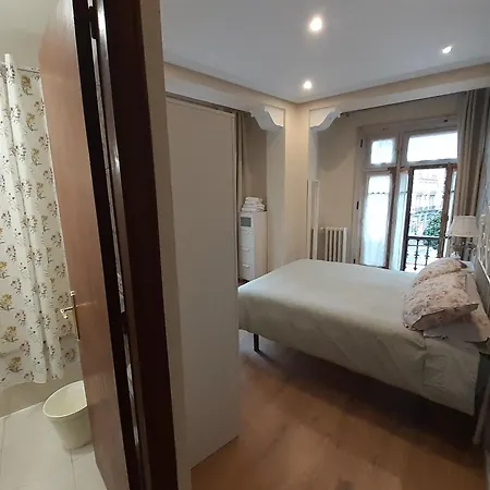 Bed & Breakfast Uria 25 Oviedo