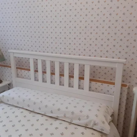 Bed & Breakfast Uria 25 Oviedo