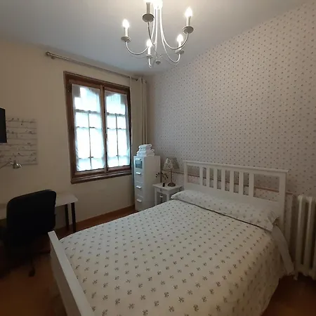 Alojamento de Acomodação e Pequeno-almoço Uría 25 Oviedo
