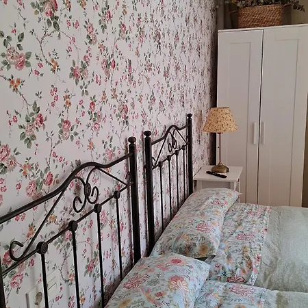 Uria 25 Bed & Breakfast *