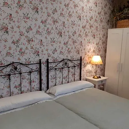 Panzió Uria 25