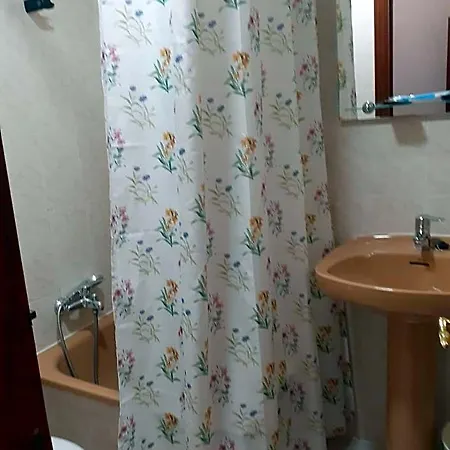 Uria 25 לינה וארוחת בוקר אוביידו