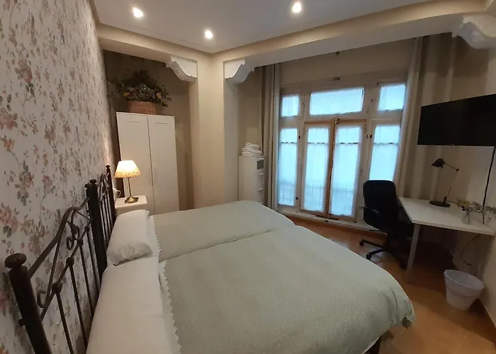 Uría 25 Bed and breakfast 4*