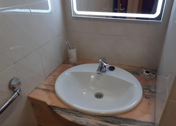 住宿加早餐酒店 Uria 25 4*